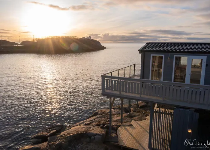 Seaside * Henningsvær